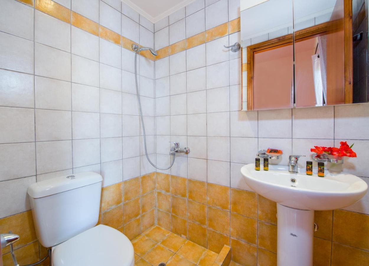 Villa Kourouni Σταλός Εξωτερικό φωτογραφία