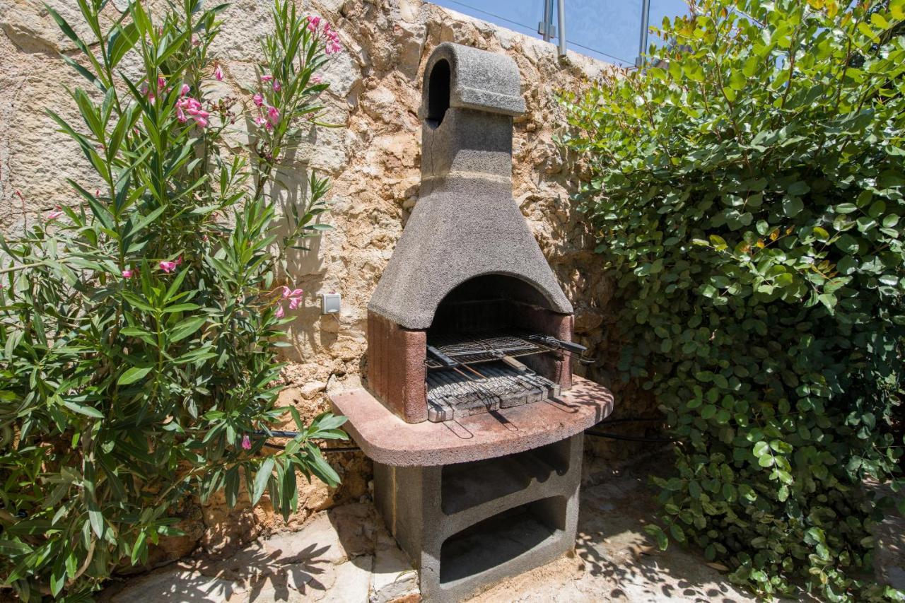 Villa Kourouni Σταλός Εξωτερικό φωτογραφία