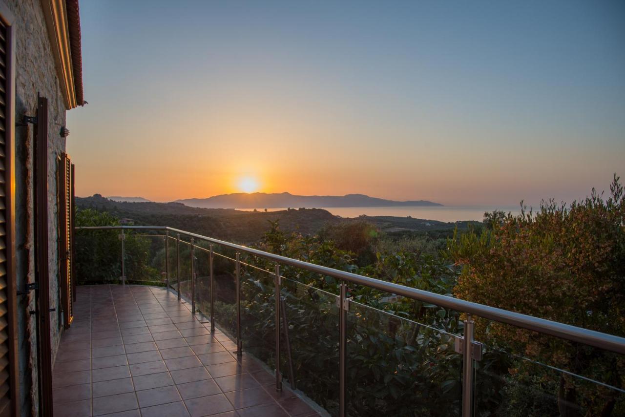 Villa Kourouni Σταλός Εξωτερικό φωτογραφία