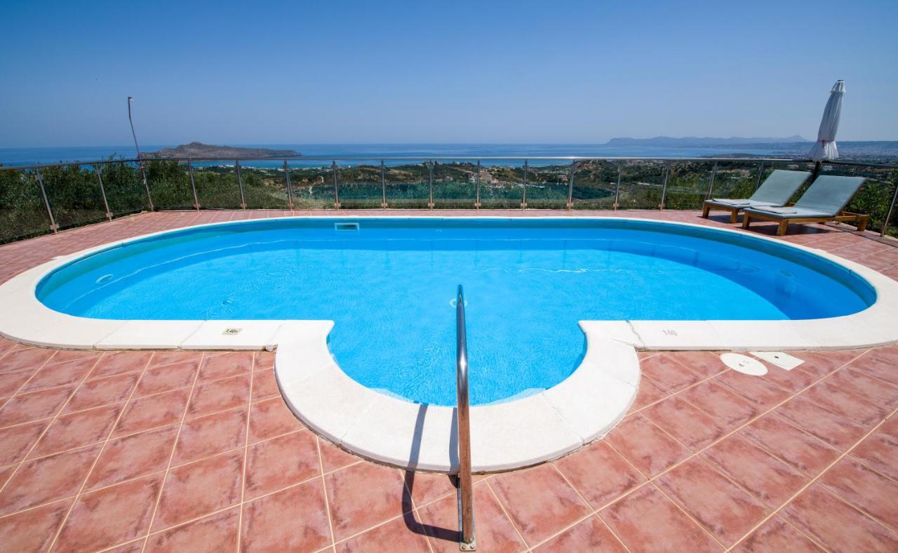 Villa Kourouni Σταλός Εξωτερικό φωτογραφία
